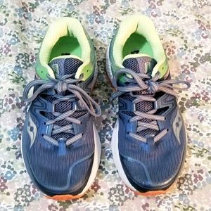 Women's Saucony Running Shoes